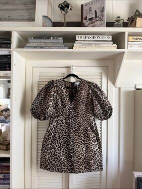 Ganni Leopard dress